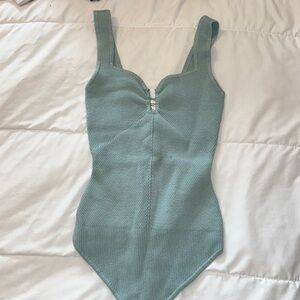 Super flattering abrocrombie and fitch knit bodysuit
